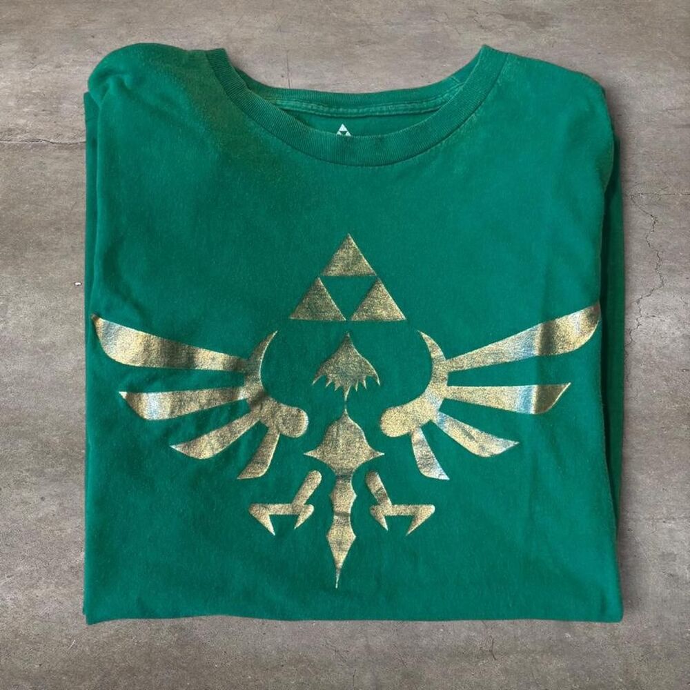 Nintendo Men's Green T-shirt